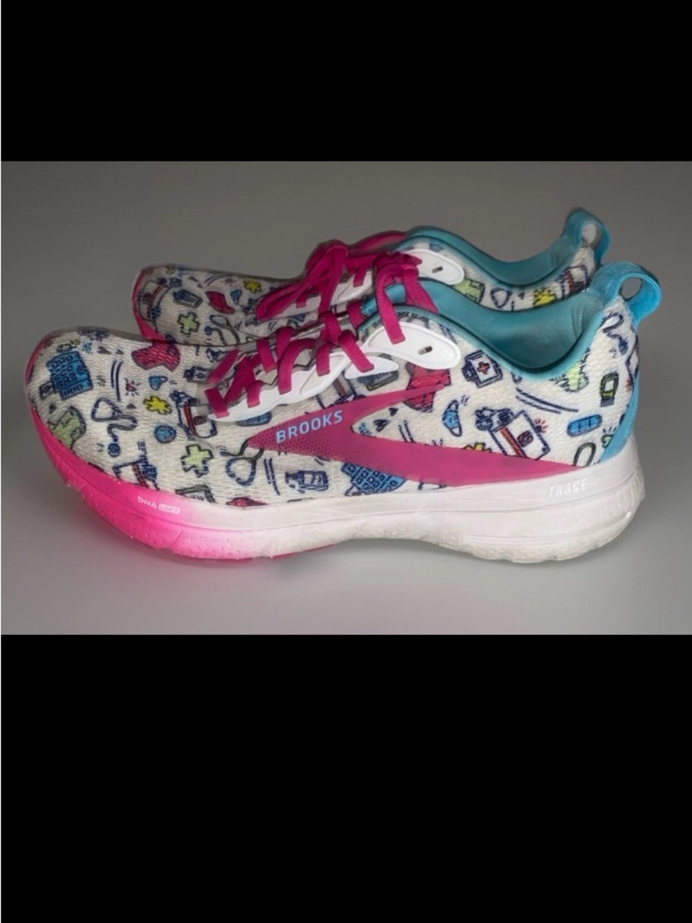 Brooks Trace 4 Hero Pack Running Shoes - Picture 2 of 6